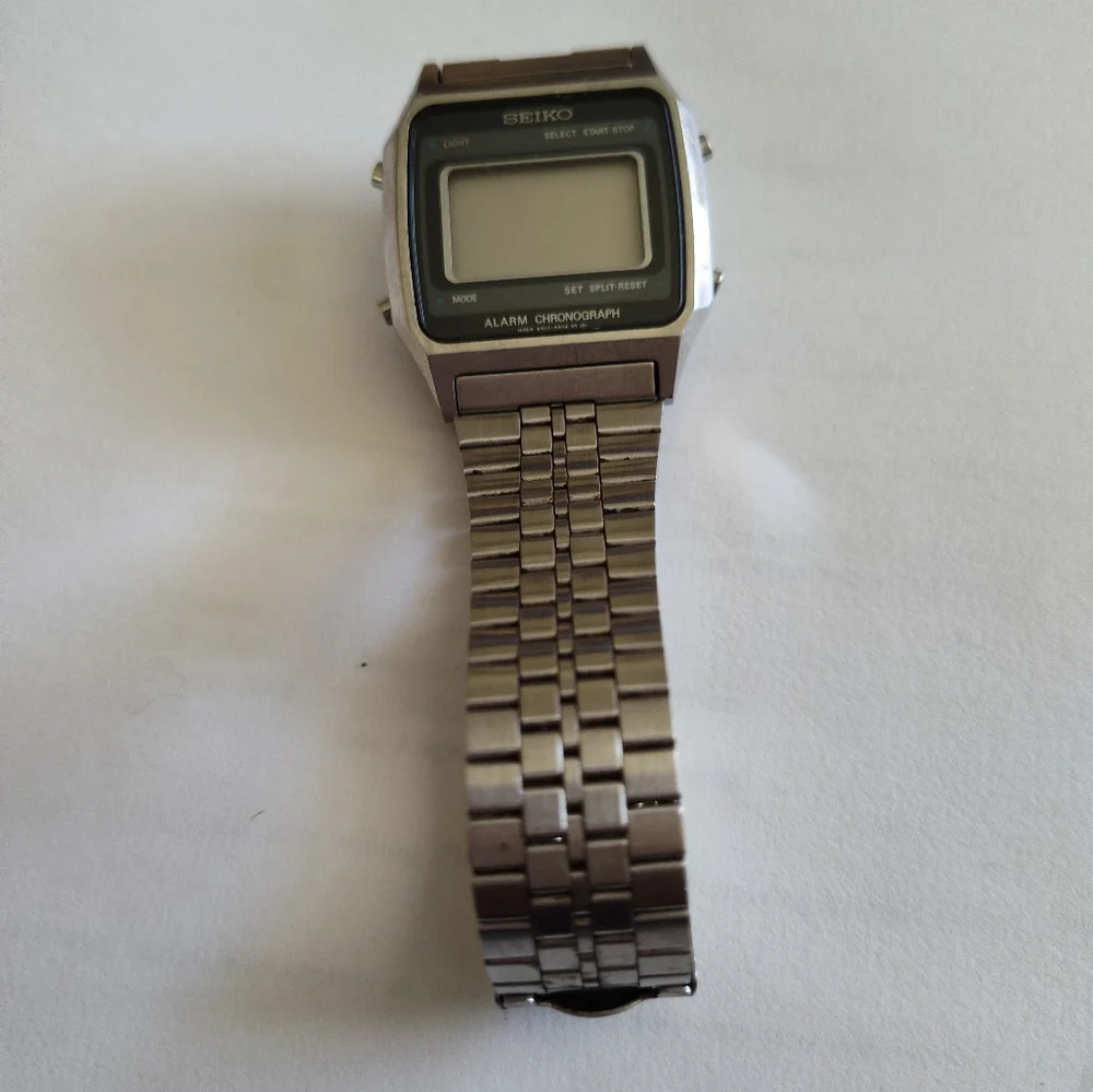 Seiko‎ Silver Digital Watch